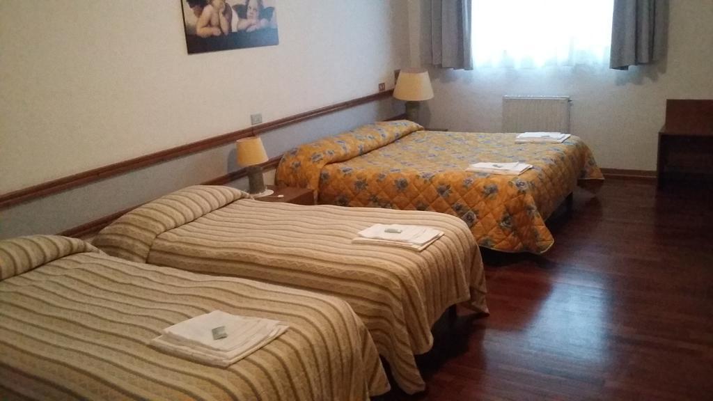 Hotel Cristallo 아세르기 외부 사진